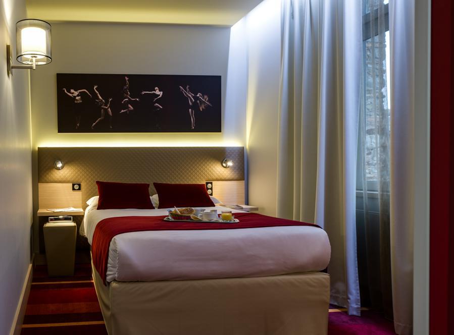 Hotel Le Chateaubriant Bagian luar foto