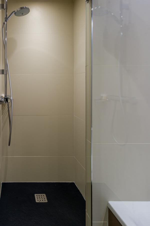 Hotel Le Chateaubriant Bagian luar foto